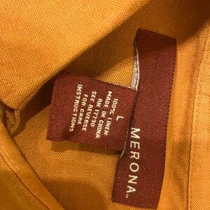 Marona men’s large 100% linen long sleeve shirt. Salmon color, button down.